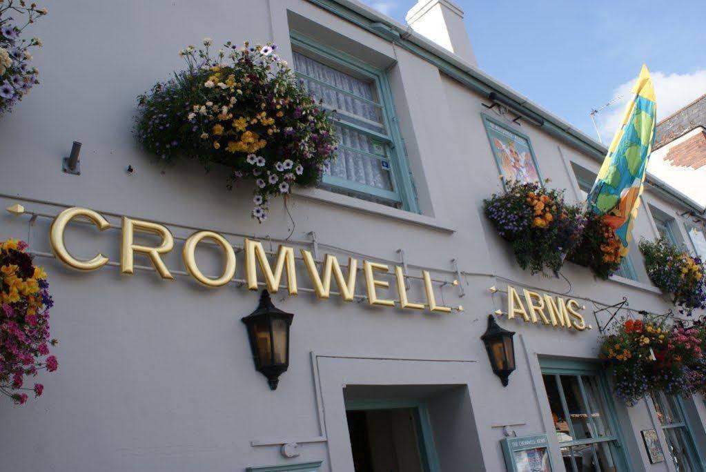 The Cromwell Arms Inn Bovey Tracey Exteriér fotografie