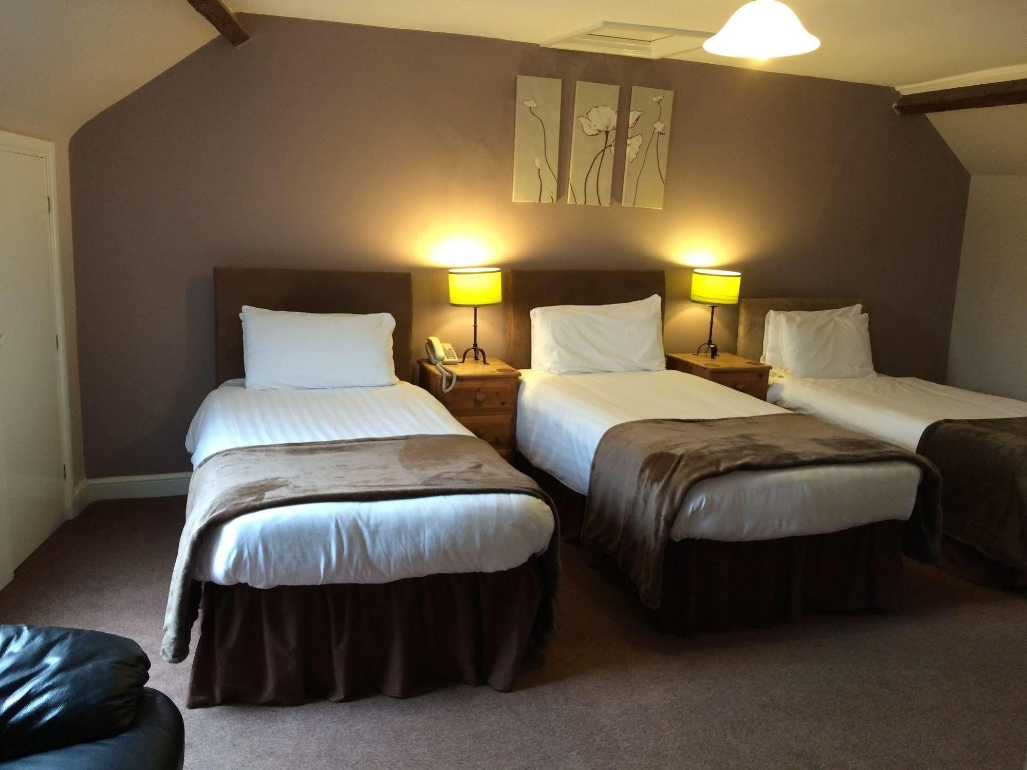 The Cromwell Arms Inn Bovey Tracey Exteriér fotografie